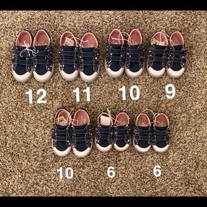 Girls blue shoes with stars